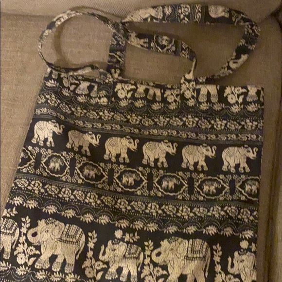 Handbags - Cute elephants tote bag elephant 🐘